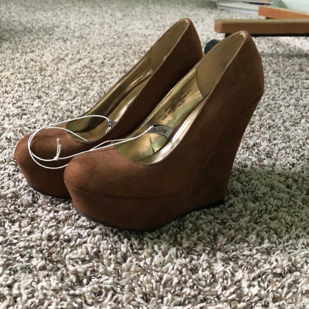 Brown wedges